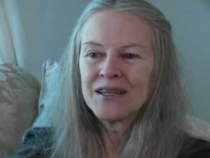 Patricia Robinett parle de sa mutilation sexuelle